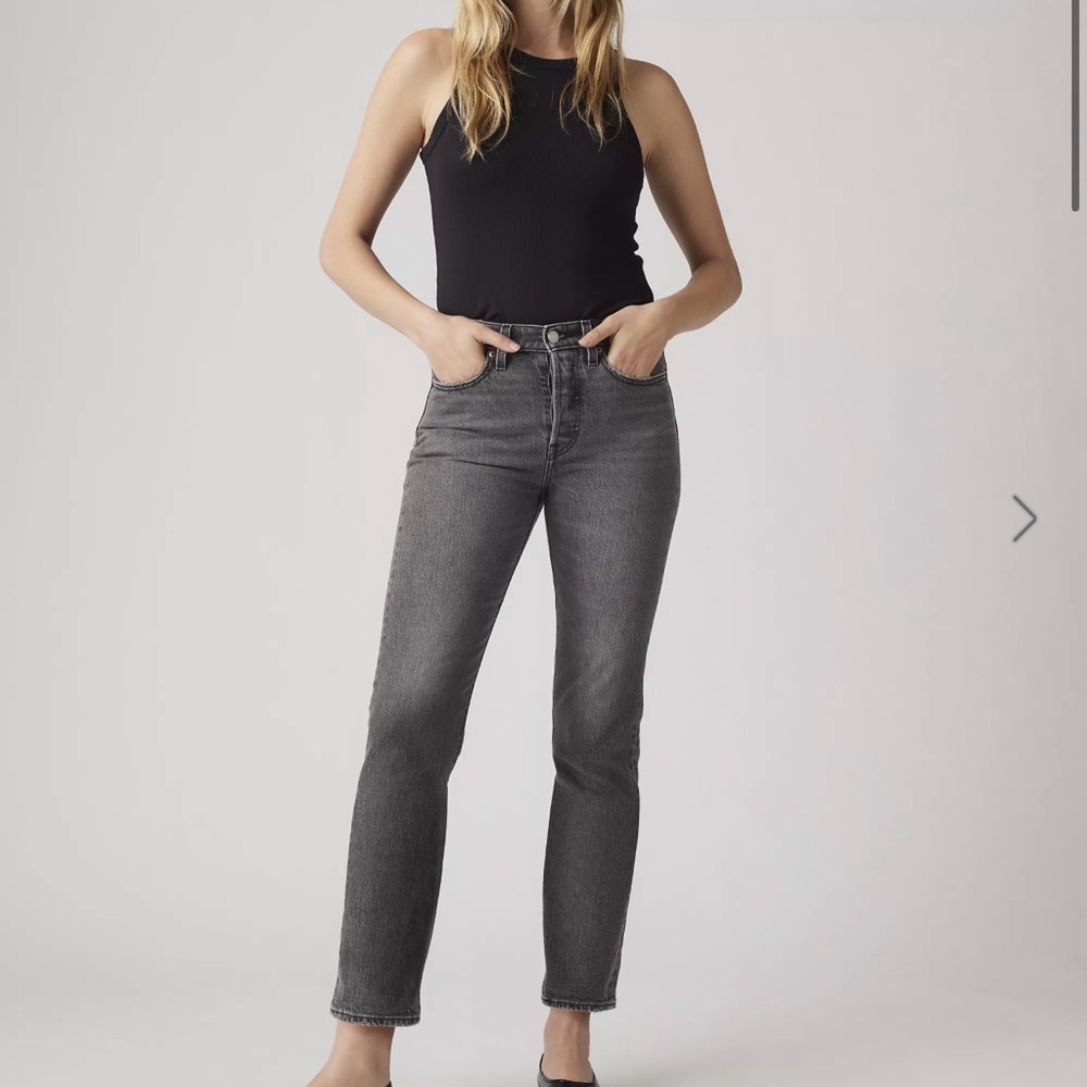 Levi’s wedgie straight size W29 L28 Gray Women's Jeans